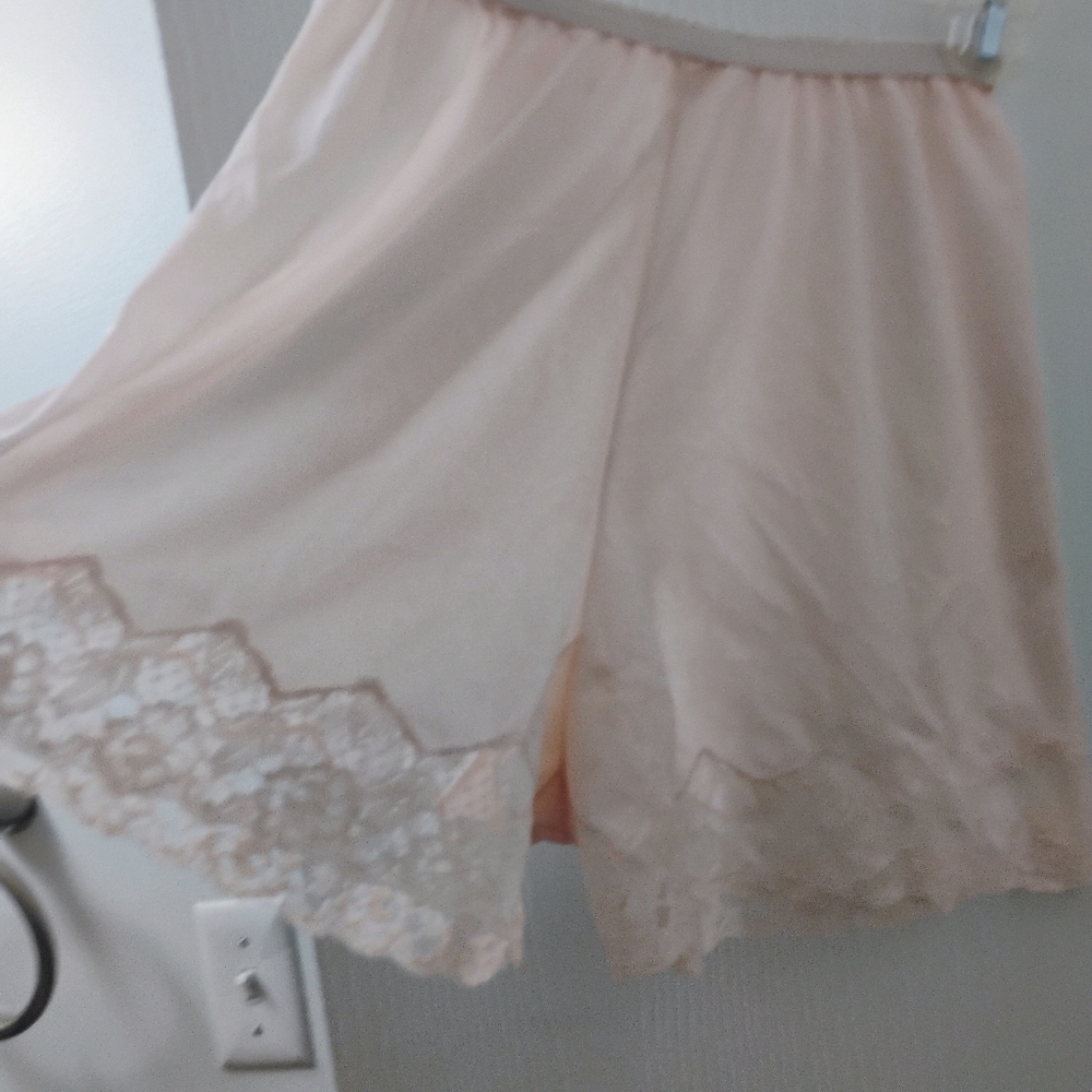Vintage 70s 80s Pink Lace Lingerie High Waisted Shorts - Picture 2 of 8
